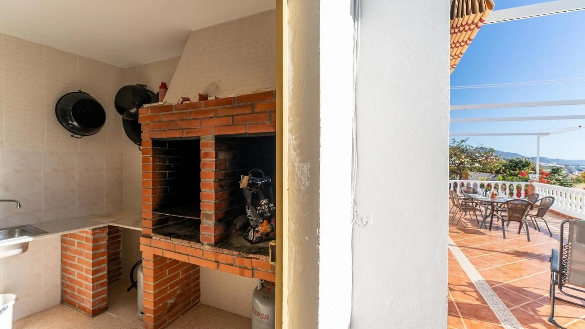 Ferienhaus Mit Privatpool Fuer 6 Personen Ca 90 Qm In Nerja, Andalusien Costa Del Sol 0*, Nerja